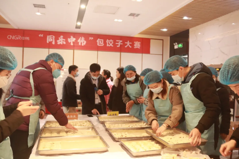 以爱为家 一起过年丨taptap点点官网新材料中部产业基地开展迎新春主题系列活动