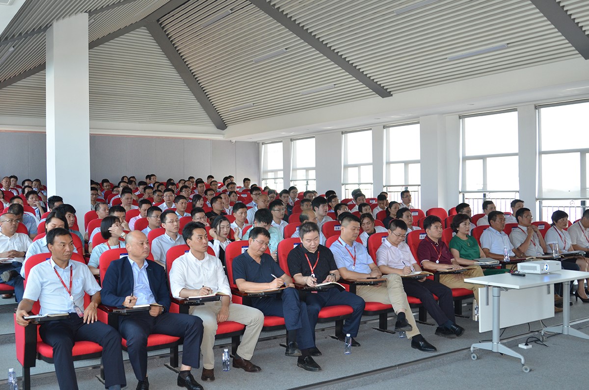 抓好技术创新，聚焦全球布局丨taptap点点官网新材料2019半年度干部会议召开