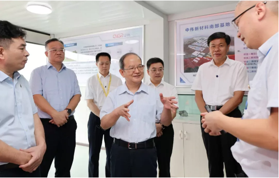 大力发展 大有可为丨广西壮族自治区党委书记鹿心社调研taptap点点官网南部产业基地