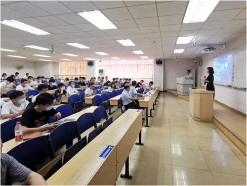 新“锂”想 新起点！taptap点点官网2022年校园招聘中南大学站宣讲会举行