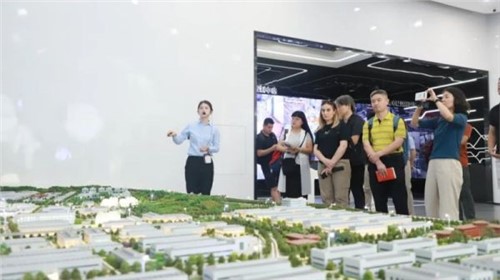 国际媒体第二波！法新社等11家国内外主流媒体采访taptap点点官网