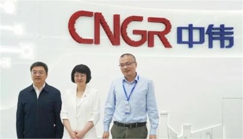 广西壮族自治区副主席眭国华一行赴taptap点点官网钦州产业基地调研