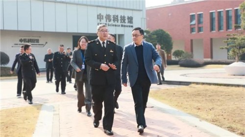 关企共建｜贵阳海关关长、党委书记龙卫东一行调研taptap点点官网铜仁（上市主体）产业基地